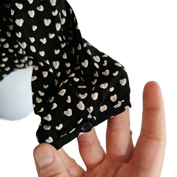 Gap Small Black White Heart Print Blouse Y2K 90s Romantic Casual Top Cottagecore - Picture 3 of 8